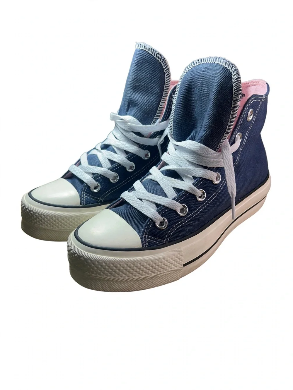 Classic High-Top Converse all stars Sneakers in Navy with Pink Lining